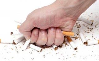 Bỏ thuốc lá là cách tốt nhất bảo vệ sức khỏe cho mẹ và con